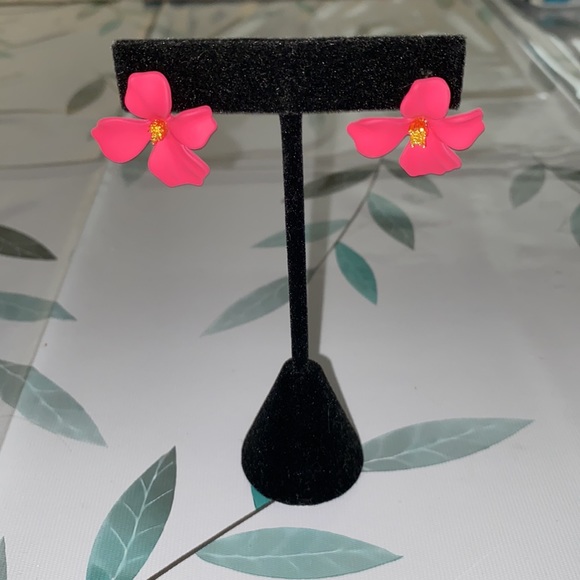 Boho Flower Stud Earrings - Picture 8 of 11